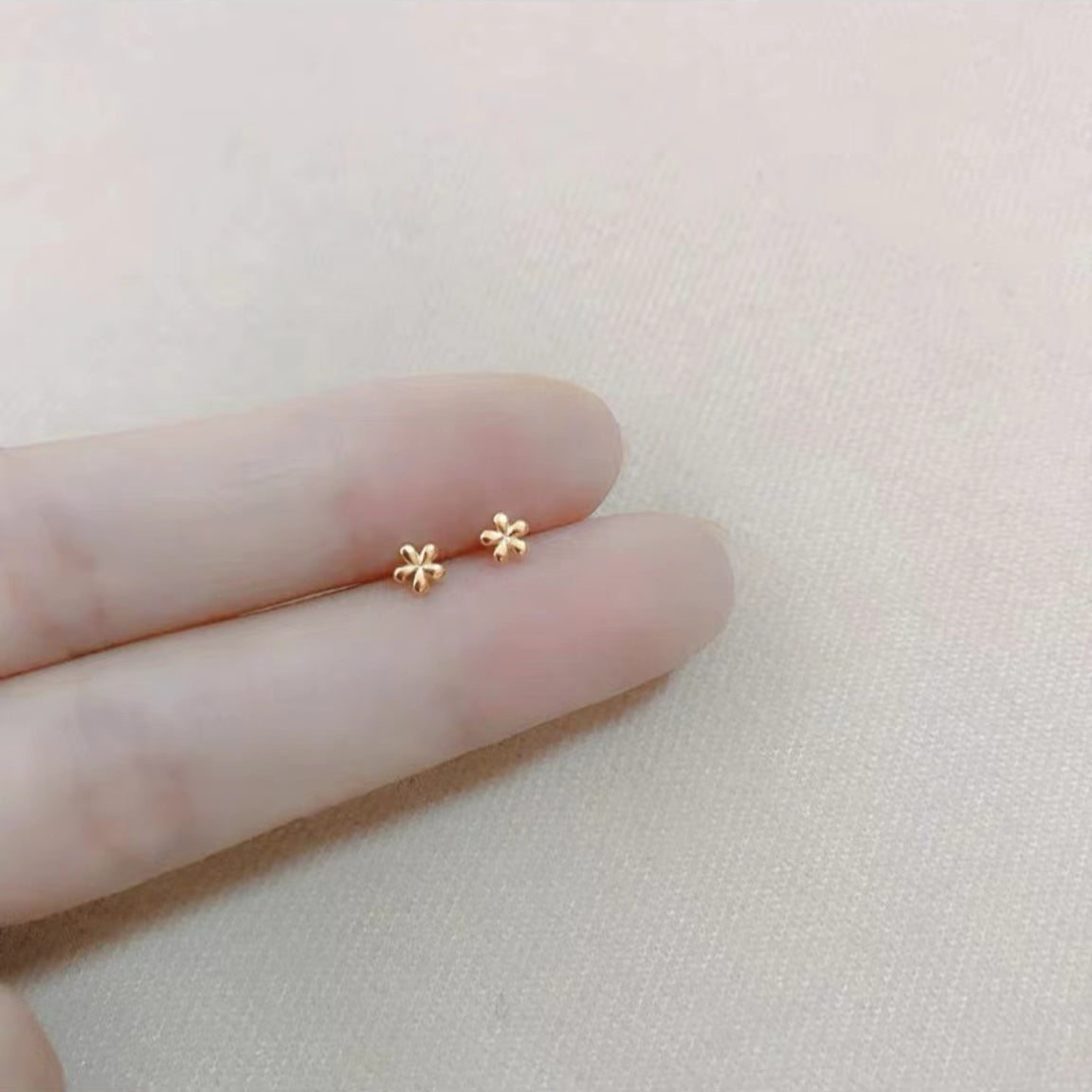 Small Flowers Earrings